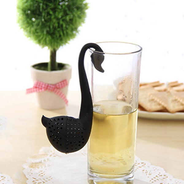 1 PCS Kitchen Supplies Tea Strainer Non-toxic Strawberry Shape Silicone Tea Infuser Tea Bag Teapot Accessory